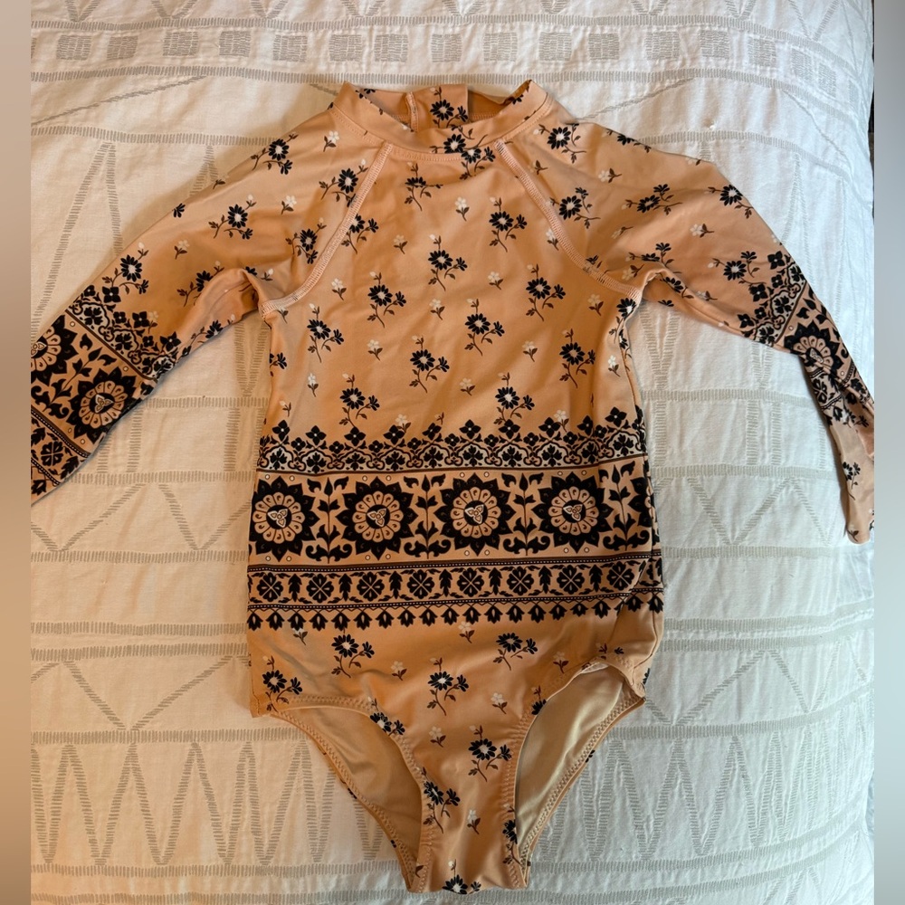 Spell Lionheart Rashie (little spell size 5/6)